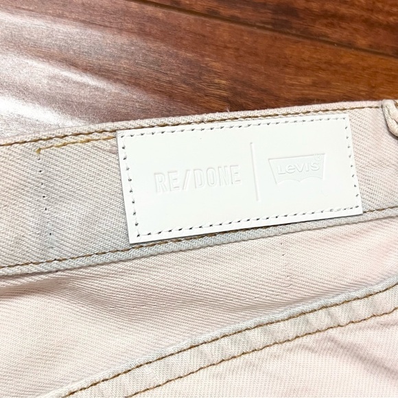 NWT RE/DONE X LEVI’S High Waist Pastel Pink Upcycled Denim Cutoff Jean Short 28 - Picture 7 of 8